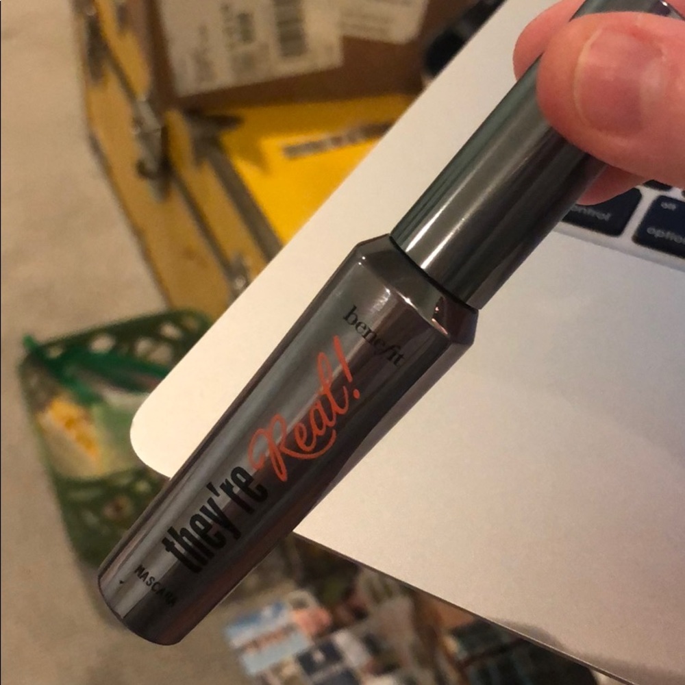 benefit they’re real mascara